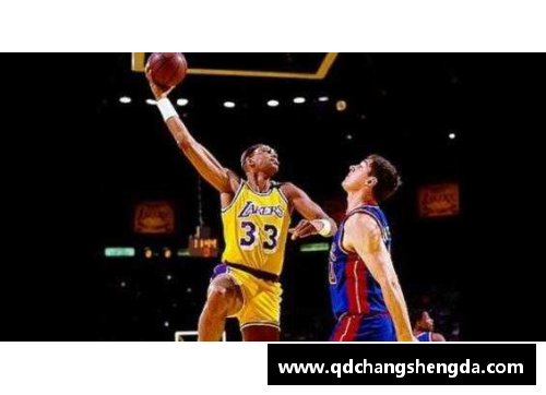 NBA谁的手掌最大？揭秘篮球场上的巨掌之王
